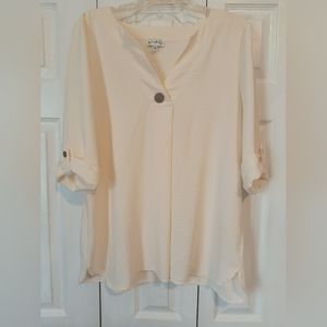 Wonderly Women's Cream 3/4 length blouse, size XL